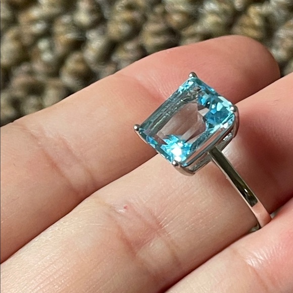 NWT Elegant Natural Swiss Blue Topaz 11X9mm in 925 Sterling Silver Ring Size 8 - Picture 8 of 14